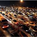 请绕道 清明假884万人87万辆车狂堵上海