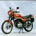 照片创新牌CX125-6两轮摩托车