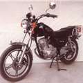 照片尊隆牌ZL125-12型两轮摩托车