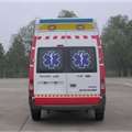 照片2中意牌SZY5048XJH2型救护车