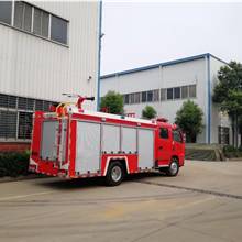 湖北江南消防车生产企业2吨水罐泡沫消防车