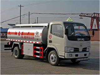 供应CLW5072东风大金霸6-7立方加油车