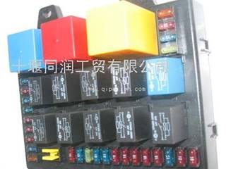供应东风汽车电器　东风天龙电器　中央配电盒工艺合件37N48B-22010GY  3771010-0300