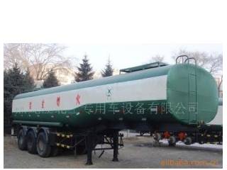 供应供应9成新三轴45立方米油罐挂车危险品运输车