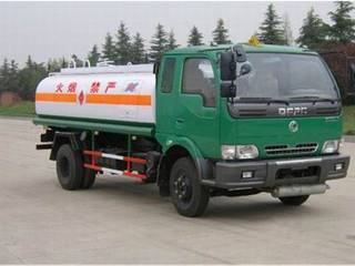 东风牌EQ5092GYY型运油车