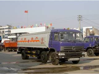 东风牌DFZ5161GJYW型加油车
