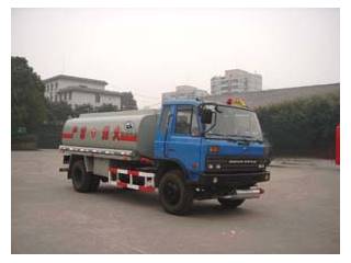 熊猫牌LZJ5110GJY型加油车