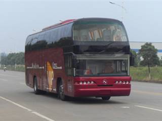 北方牌BFC6127HSA型豪华旅游客车