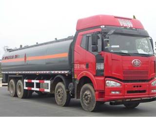 特运牌DTA5311GRYC4型易燃液体罐式运输车