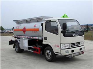 楚胜牌CSC5070GRY5A型易燃液体罐式运输车