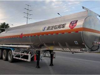 陕汽牌SHN9400GRYP375型铝合金易燃液体罐式运输半挂车