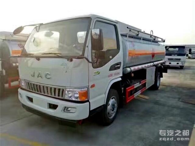 楚胜江淮7吨加油车全国最低价格