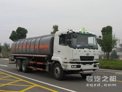 供应程力威牌CLW5250GHYH3型化工液体运输车