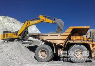 徐工XE700大型挖掘机山西矿藏显威力