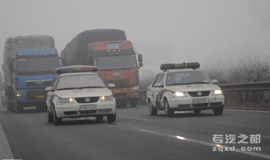 雾霾侵袭影响20个城市 天津/石家庄限行