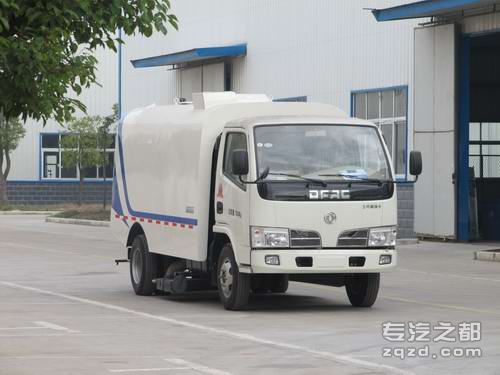 华通牌HCQ5070TXC4型吸尘车