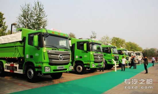 北京置换新型渣土车 地产车欧曼受青睐