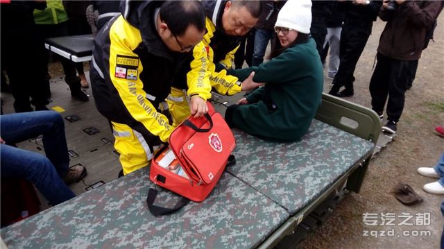 科洛CE-N-008A车载应急救援工具套装户外急救包汽车应急包