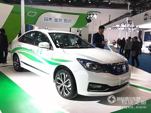 东风汽车携智能网联、新能源汽车亮相北京节能与新能源汽车展