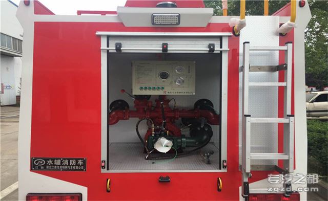 江特JDF5080GXFSG30/A型水罐消防车