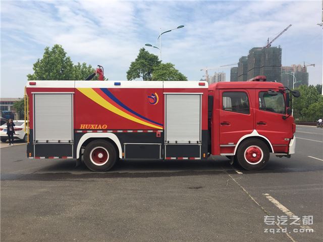 东风天锦6吨水罐消防车 HXF5150GXFSG55