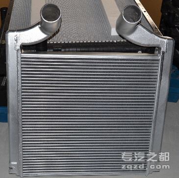 一汽J6 1119010-Q367重卡中冷器