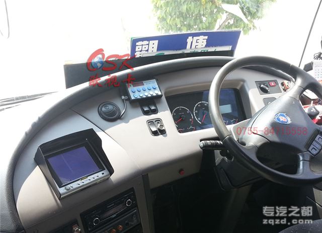 广州17寸车载广告报站一体机 GPS语音视频报站器