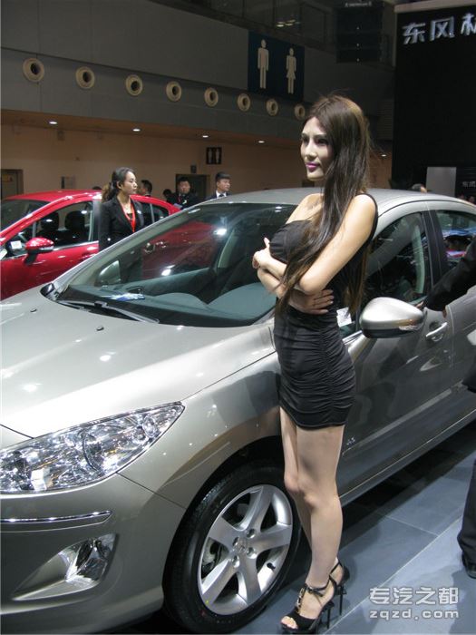 图集：2013年第三届中国重庆汽车博览会模特系列-黑色诱惑