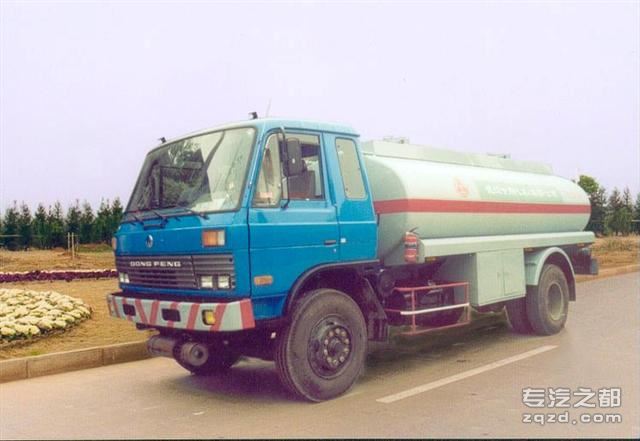 楚星牌WHZ5140GJYAE型加油车