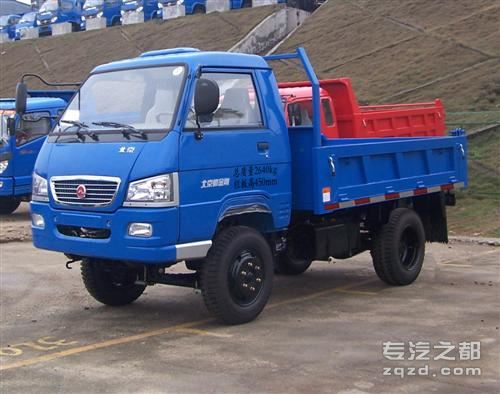 北京牌BJ2510D2型自卸低速货车
