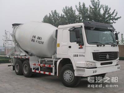 东岳牌ZTQ5250GJBZ7N43型混凝土搅拌运输车
