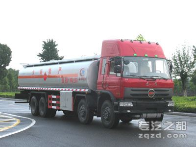 程力威牌CLW5310GRY3型易燃液体罐式运输车