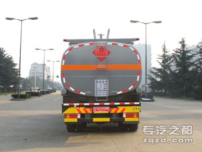 程力威牌CLW5310GRYC4型易燃液体罐式运输车