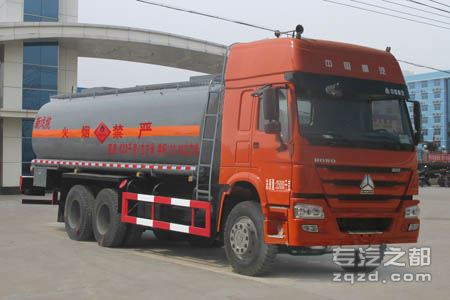 程力威牌CLW5250GRYZ4型易燃液体罐式运输车