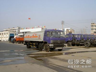 东风牌DFZ5251GJYK3GB型加油车-图片1