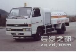 三力牌CGJ5045GJYB型加油车                                                                       -图片1