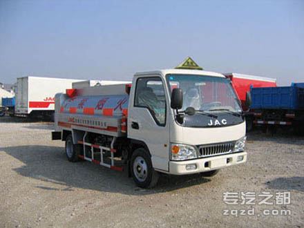 江淮牌HFC5040GJYK1D型加油车                                                                     -图片1
