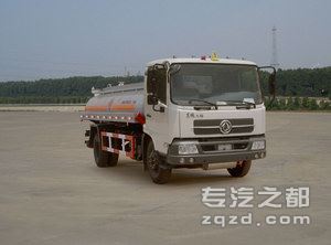 东风牌EQ5120GJYG1型加油车-图片1