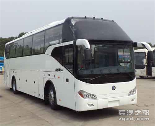 楚风牌HQG6121CL4N型旅游客车-图片1