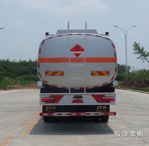 楚胜牌CSC5250GJYE4型加油车-后部图片