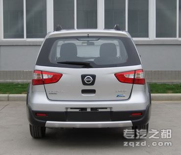 东风日产牌dfl7163vbl3型轿车后部图片