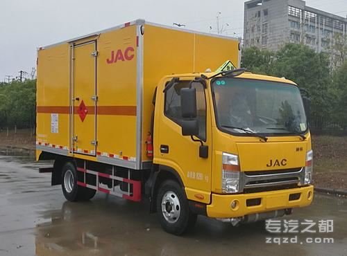 江淮牌HFC5080XQYVZ型爆破器材运输车-图片1
