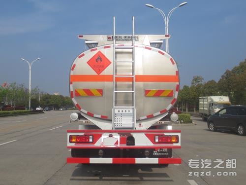 楚胜牌CSC5250GYYLS5型铝合金运油车-后部图片