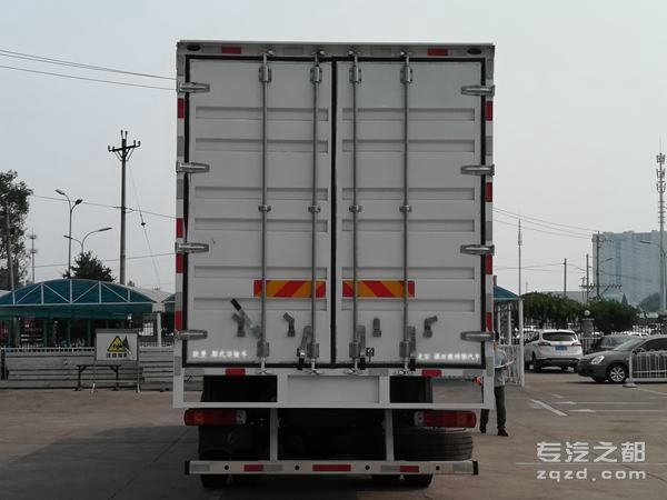 欧曼牌BJ5189XXY-AC型厢式运输车-后部图片