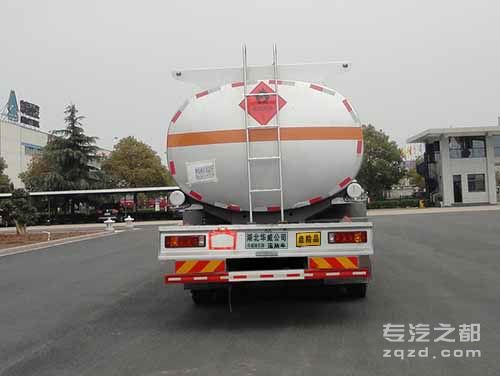 华威驰乐牌SGZ5312GYYZZ5T5型铝合金运油车-后部图片