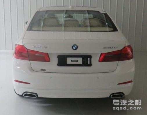 宝马(bmw)牌bmw7201lx型轿车后部图片