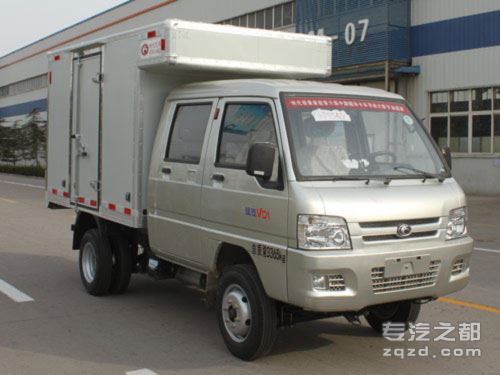 福田牌BJ5030XXY4AV4-51型厢式运输车-图片1