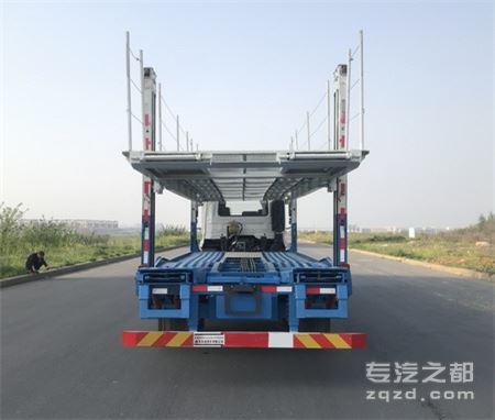 东风牌DFH5180TCLBX10型车辆运输车-后部图片