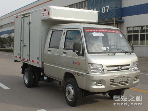 福田牌BJ5030XXY3AV4-52型厢式运输车-图片1