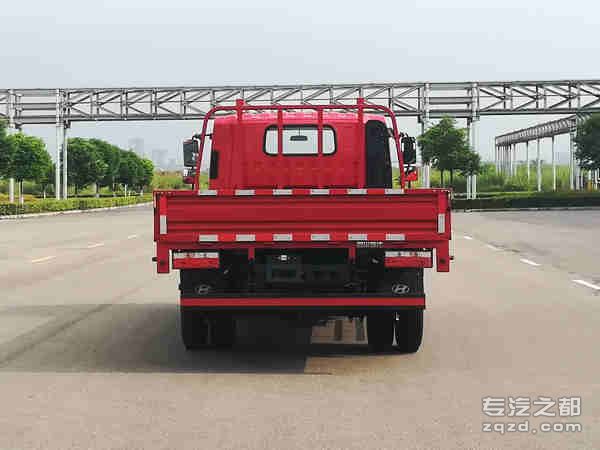 现代牌CHM1070QDA33T型载货汽车-后部图片